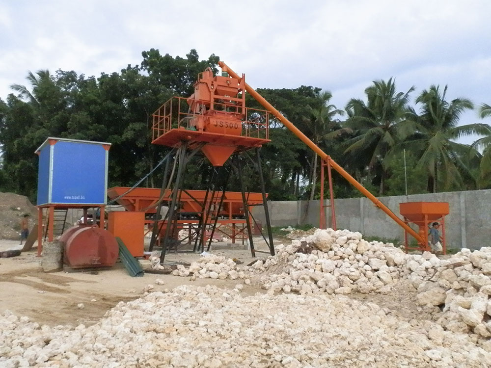 concrete batching plant with PLD1200 three bins in Africa